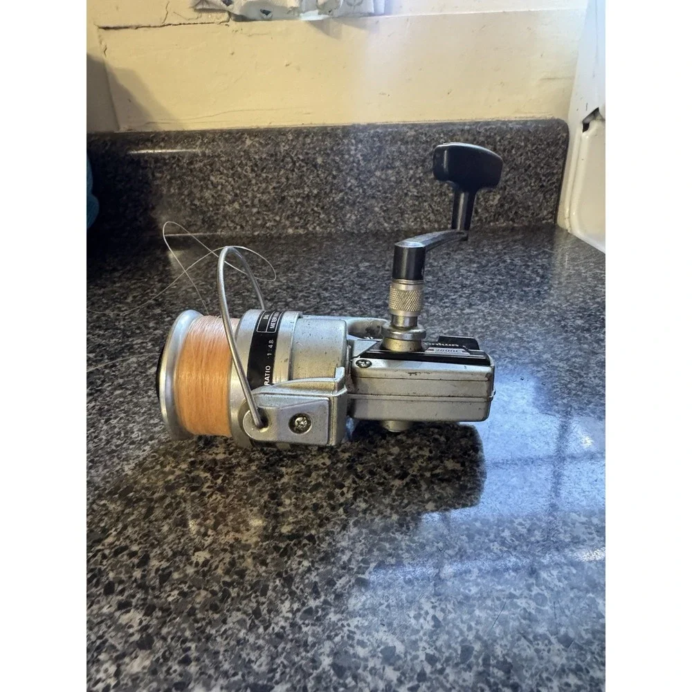 Vintage Daiwa 2600PS / Ball Bearing‎ High Speed Spinning Reel Made in Japan